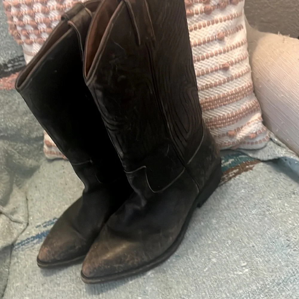 FRYE - Picture 6 of 6